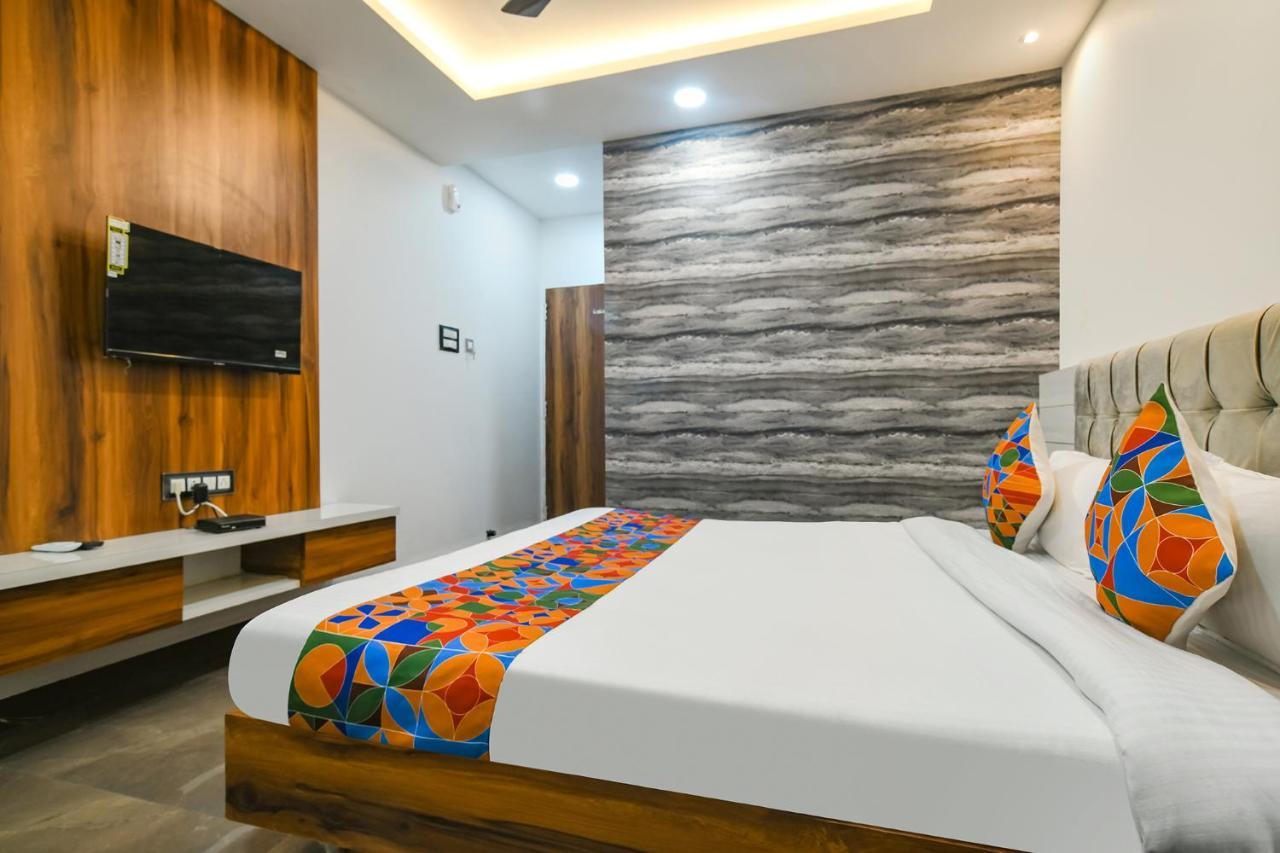 Fabhotel Stay Well Индор Екстериор снимка